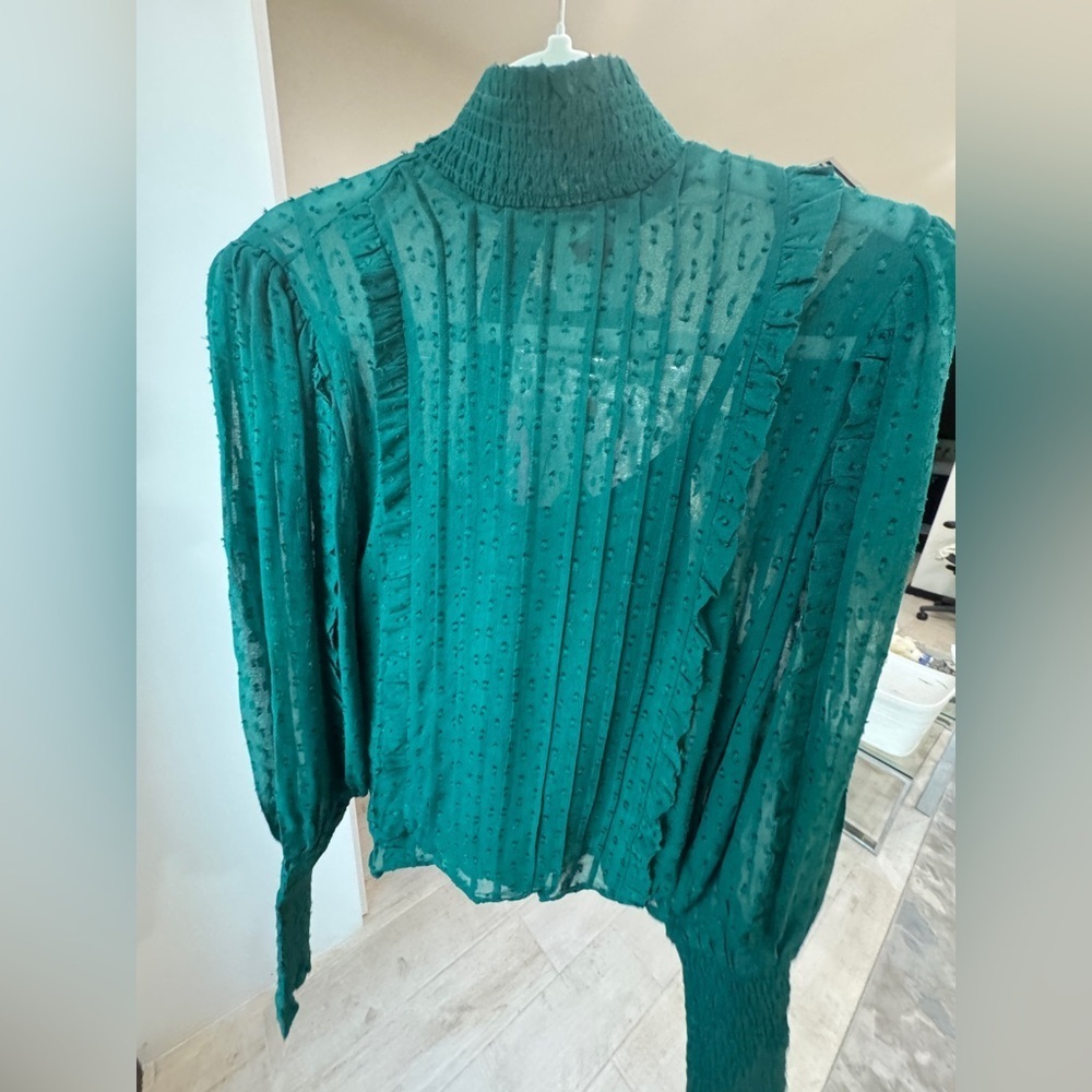 Farm Rio Emerald ruffled long sleeve blouse - Picture 2 of 8